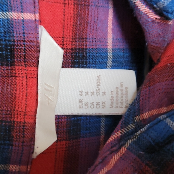 H&M women's blue and red lightweight flannel, size 14 - Picture 2 of 5